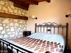 Schlafzimmer Stein-Villa 1 Mochlos